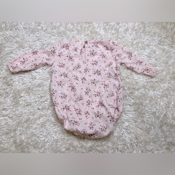 OSH KOSH || NWOT Infant Pink Floral Bodysuit/Onesie (6M) - Picture 2 of 4